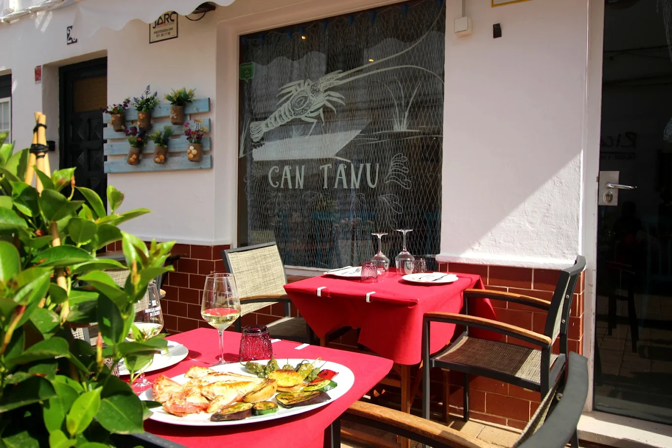 Can Tanu — restaurant a Fornells, Menorca